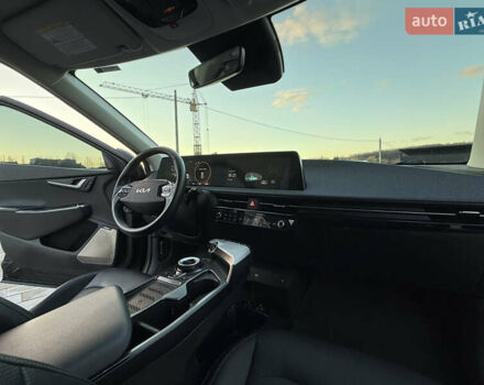 Черный Киа EV6, объемом двигателя 0 л и пробегом 129 тыс. км за 25555 $, фото 42 на Automoto.ua
