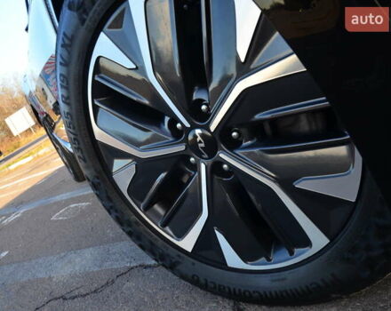Черный Киа EV6, объемом двигателя 0 л и пробегом 79 тыс. км за 25450 $, фото 5 на Automoto.ua