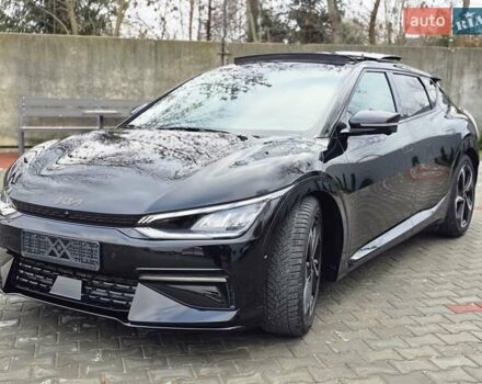 Черный Киа EV6, объемом двигателя 0 л и пробегом 55 тыс. км за 25500 $, фото 6 на Automoto.ua