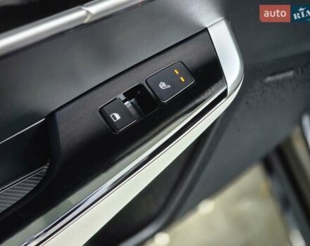 Черный Киа EV6, объемом двигателя 0 л и пробегом 55 тыс. км за 25500 $, фото 90 на Automoto.ua