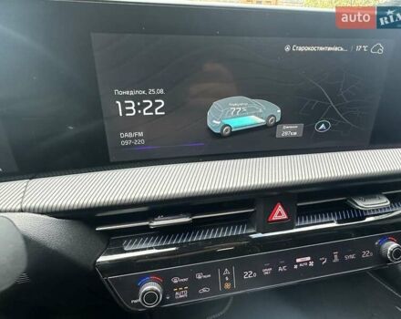Черный Киа EV6, объемом двигателя 0 л и пробегом 50 тыс. км за 29500 $, фото 12 на Automoto.ua