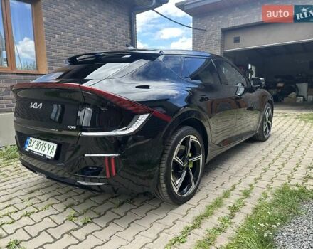 Черный Киа EV6, объемом двигателя 0 л и пробегом 50 тыс. км за 29500 $, фото 4 на Automoto.ua