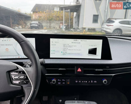 Черный Киа EV6, объемом двигателя 0 л и пробегом 123 тыс. км за 18900 $, фото 25 на Automoto.ua