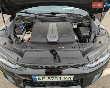 Чорний Кіа EV6, об'ємом двигуна 0 л та пробігом 92 тис. км за 28500 $, фото 14 на Automoto.ua