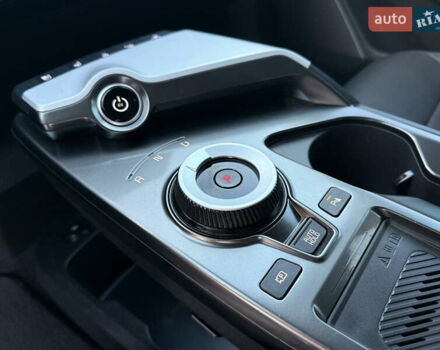 Черный Киа EV6, объемом двигателя 0 л и пробегом 129 тыс. км за 24999 $, фото 52 на Automoto.ua