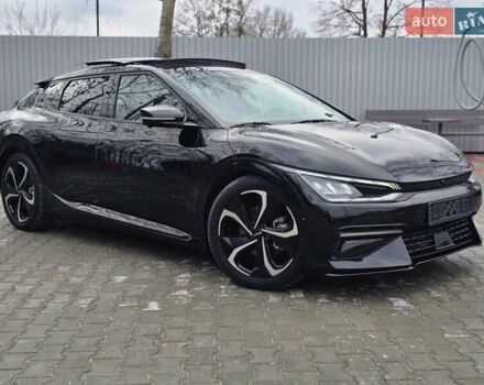 Черный Киа EV6, объемом двигателя 0 л и пробегом 55 тыс. км за 25500 $, фото 15 на Automoto.ua