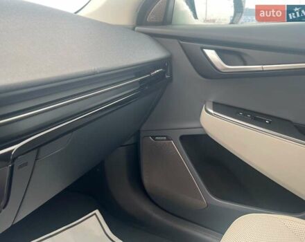 Чорний Кіа EV6, об'ємом двигуна 0 л та пробігом 59 тис. км за 25340 $, фото 27 на Automoto.ua