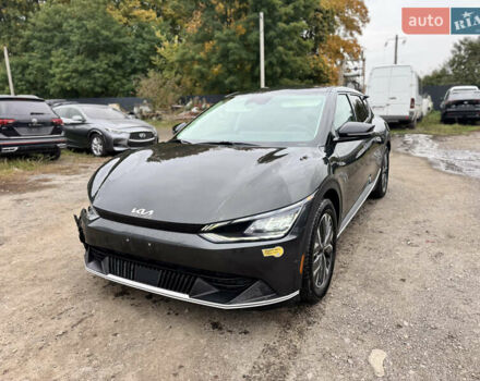 Черный Киа EV6, объемом двигателя 0 л и пробегом 123 тыс. км за 18900 $, фото 14 на Automoto.ua
