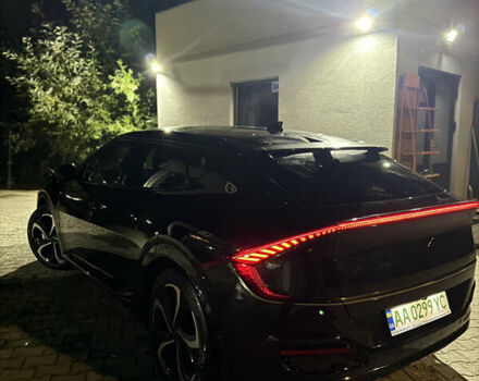 Черный Киа EV6, объемом двигателя 0 л и пробегом 60 тыс. км за 29000 $, фото 4 на Automoto.ua