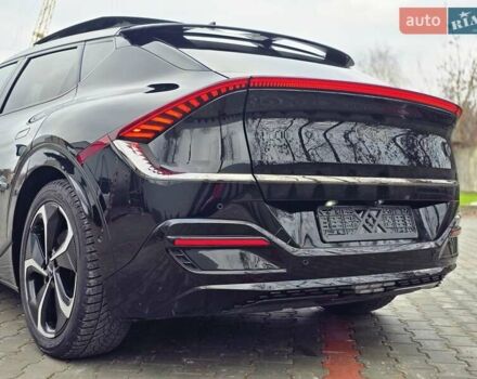 Черный Киа EV6, объемом двигателя 0 л и пробегом 55 тыс. км за 25500 $, фото 32 на Automoto.ua