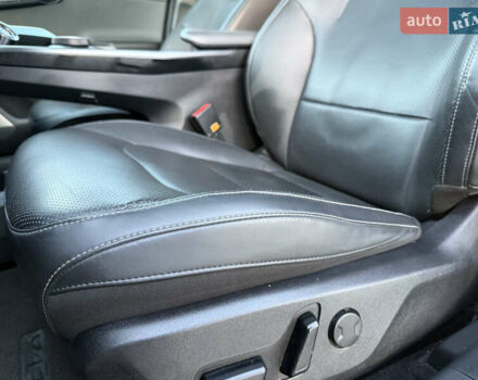 Черный Киа EV6, объемом двигателя 0 л и пробегом 129 тыс. км за 25555 $, фото 32 на Automoto.ua