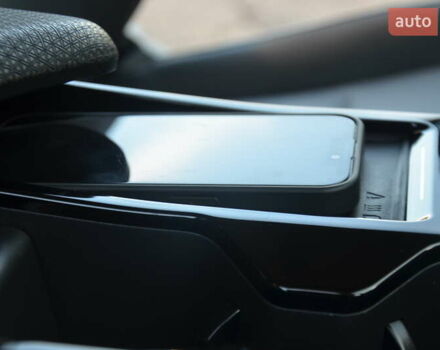 Черный Киа EV6, объемом двигателя 0 л и пробегом 79 тыс. км за 25450 $, фото 61 на Automoto.ua