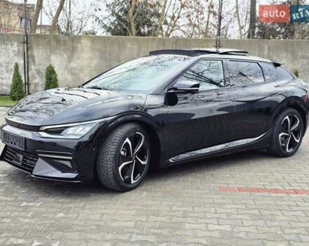 Черный Киа EV6, объемом двигателя 0 л и пробегом 55 тыс. км за 25500 $, фото 7 на Automoto.ua