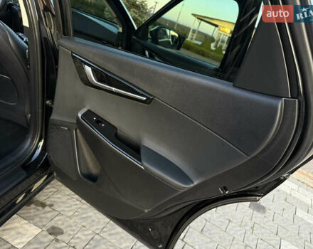 Черный Киа EV6, объемом двигателя 0 л и пробегом 59 тыс. км за 25799 $, фото 40 на Automoto.ua