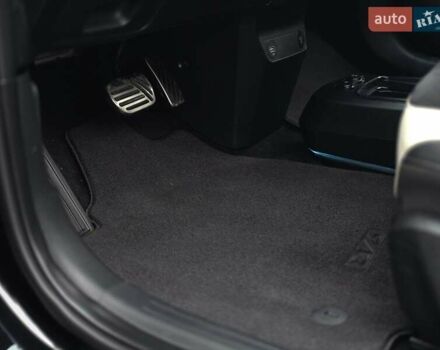 Черный Киа EV6, объемом двигателя 0 л и пробегом 55 тыс. км за 25500 $, фото 72 на Automoto.ua