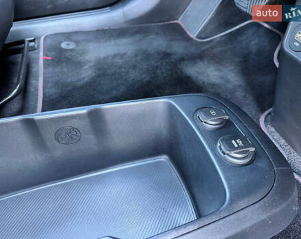 Черный Киа EV6, объемом двигателя 0 л и пробегом 82 тыс. км за 26100 $, фото 19 на Automoto.ua