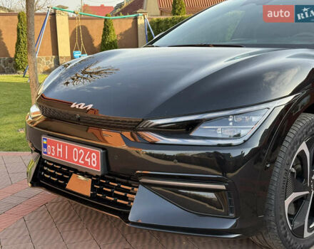 Черный Киа EV6, объемом двигателя 0 л и пробегом 80 тыс. км за 22900 $, фото 7 на Automoto.ua