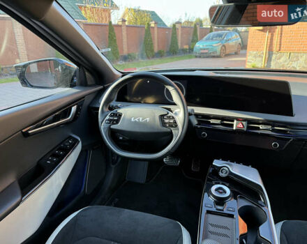 Черный Киа EV6, объемом двигателя 0 л и пробегом 80 тыс. км за 22900 $, фото 68 на Automoto.ua