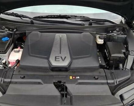 Черный Киа EV6, объемом двигателя 0 л и пробегом 76 тыс. км за 23900 $, фото 11 на Automoto.ua