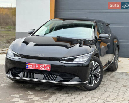 Черный Киа EV6, объемом двигателя 0 л и пробегом 77 тыс. км за 26000 $, фото 7 на Automoto.ua