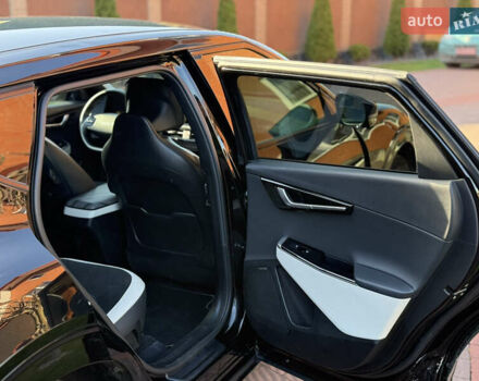 Черный Киа EV6, объемом двигателя 0 л и пробегом 80 тыс. км за 22900 $, фото 91 на Automoto.ua