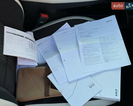 Черный Киа EV6, объемом двигателя 0 л и пробегом 80 тыс. км за 22900 $, фото 57 на Automoto.ua