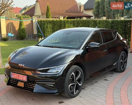 Черный Киа EV6, объемом двигателя 0 л и пробегом 80 тыс. км за 22900 $, фото 8 на Automoto.ua
