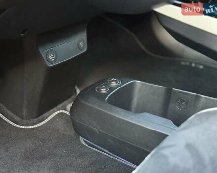 Черный Киа EV6, объемом двигателя 0 л и пробегом 80 тыс. км за 22900 $, фото 41 на Automoto.ua