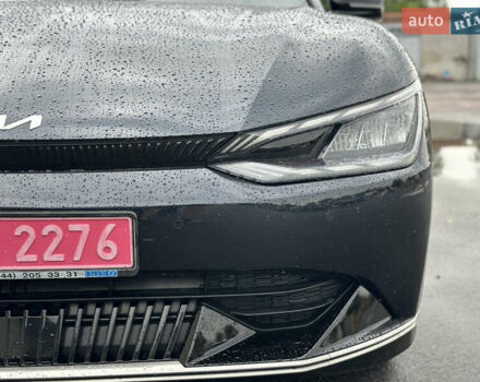Черный Киа EV6, объемом двигателя 0 л и пробегом 49 тыс. км за 25000 $, фото 3 на Automoto.ua