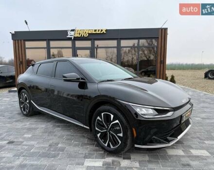 Чорний Кіа EV6, об'ємом двигуна 0 л та пробігом 7 тис. км за 26999 $, фото 2 на Automoto.ua