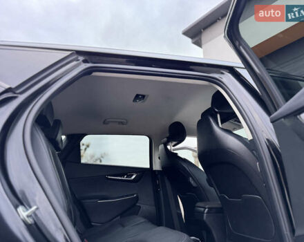 Черный Киа EV6, объемом двигателя 0 л и пробегом 77 тыс. км за 26000 $, фото 28 на Automoto.ua