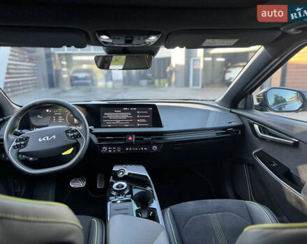 Черный Киа EV6, объемом двигателя 0 л и пробегом 49 тыс. км за 34500 $, фото 49 на Automoto.ua