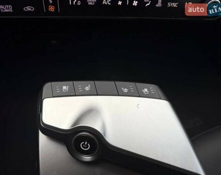 Чорний Кіа EV6, об'ємом двигуна 0 л та пробігом 7 тис. км за 26999 $, фото 21 на Automoto.ua