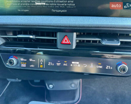 Черный Киа EV6, объемом двигателя 0 л и пробегом 82 тыс. км за 26100 $, фото 21 на Automoto.ua