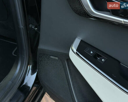 Черный Киа EV6, объемом двигателя 0 л и пробегом 80 тыс. км за 22900 $, фото 92 на Automoto.ua