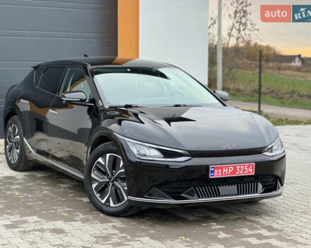 Черный Киа EV6, объемом двигателя 0 л и пробегом 77 тыс. км за 26000 $, фото 1 на Automoto.ua