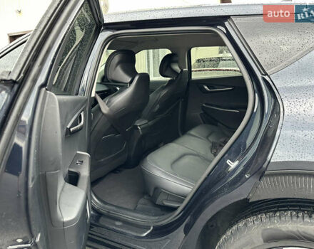 Черный Киа EV6, объемом двигателя 0 л и пробегом 49 тыс. км за 25000 $, фото 20 на Automoto.ua