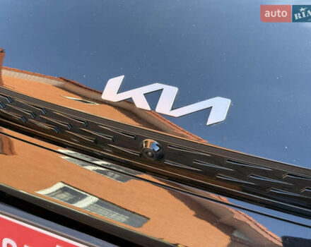 Черный Киа EV6, объемом двигателя 0 л и пробегом 80 тыс. км за 22900 $, фото 5 на Automoto.ua