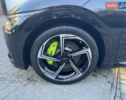 Черный Киа EV6, объемом двигателя 0 л и пробегом 49 тыс. км за 34500 $, фото 33 на Automoto.ua