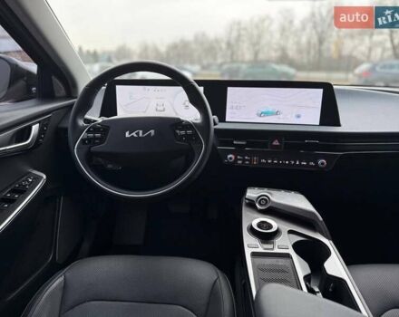 Чорний Кіа EV6, об'ємом двигуна 0 л та пробігом 7 тис. км за 26999 $, фото 26 на Automoto.ua