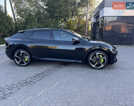 Черный Киа EV6, объемом двигателя 0 л и пробегом 49 тыс. км за 34500 $, фото 8 на Automoto.ua