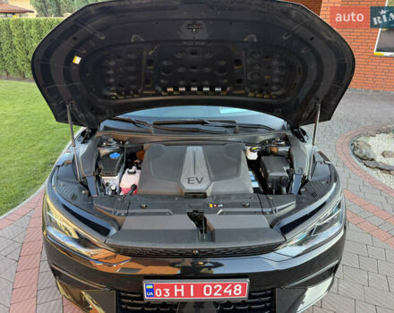 Черный Киа EV6, объемом двигателя 0 л и пробегом 80 тыс. км за 22900 $, фото 107 на Automoto.ua