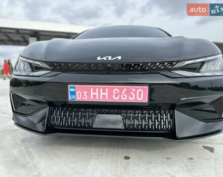 Черный Киа EV6, объемом двигателя 0 л и пробегом 48 тыс. км за 28500 $, фото 7 на Automoto.ua