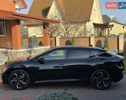 Черный Киа EV6, объемом двигателя 0 л и пробегом 80 тыс. км за 22900 $, фото 3 на Automoto.ua