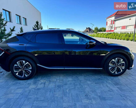 Черный Киа EV6, объемом двигателя 0 л и пробегом 82 тыс. км за 26100 $, фото 7 на Automoto.ua