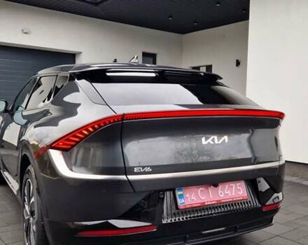 Черный Киа EV6, объемом двигателя 0 л и пробегом 76 тыс. км за 23900 $, фото 3 на Automoto.ua