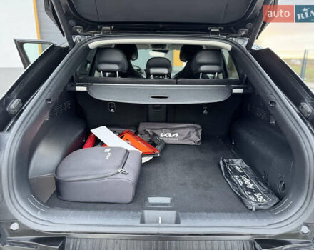 Черный Киа EV6, объемом двигателя 0 л и пробегом 77 тыс. км за 26000 $, фото 29 на Automoto.ua