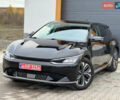 Черный Киа EV6, объемом двигателя 0 л и пробегом 77 тыс. км за 26000 $, фото 2 на Automoto.ua