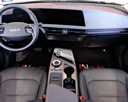 Черный Киа EV6, объемом двигателя 0 л и пробегом 29 тыс. км за 24900 $, фото 6 на Automoto.ua