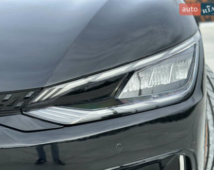Черный Киа EV6, объемом двигателя 0 л и пробегом 48 тыс. км за 28500 $, фото 6 на Automoto.ua